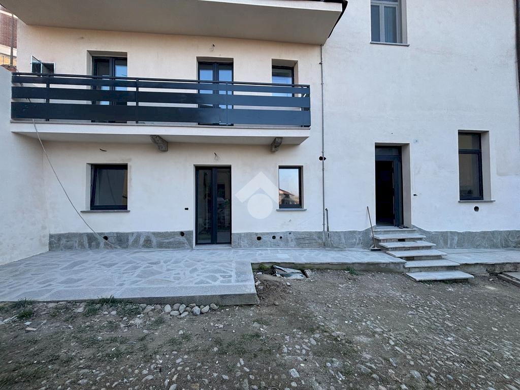 Four-room apartment Via Castagneri, Front - photo 1