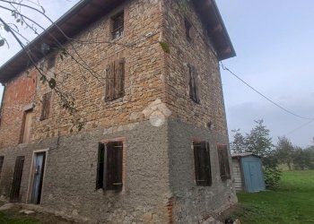 Independent house Via Canale, Casalgrande - photo 2
