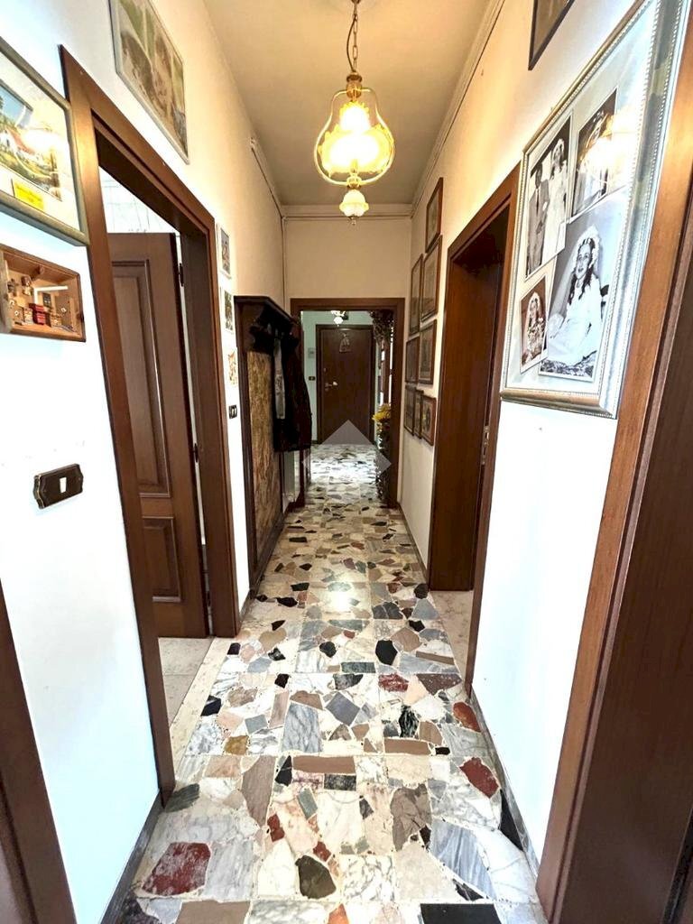 Four-room apartment Largo Carlo Ghibellini, Pavullo nel Frignano - photo 2