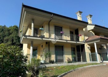 Appartamento Via L. usseglio, Lanzo Torinese - foto 1