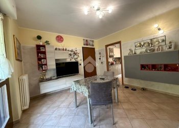 Appartamento Via L. usseglio, Lanzo Torinese - foto 8