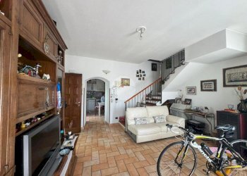 Semi-detached house Passo Soprano, Avegno - photo 7