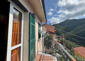 Semi-detached house Passo Soprano, Avegno - photo 8