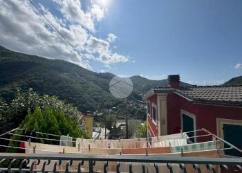Semi-detached house Passo Soprano, Avegno - photo 9