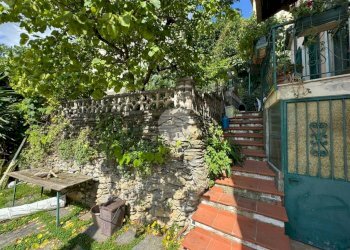 Semi-detached house Passo Soprano, Avegno - photo 24