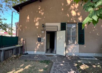 Four-room apartment Via Benvenuto Cellini, 2/1A, Bologna (neighborhood Massarenti) - photo 1