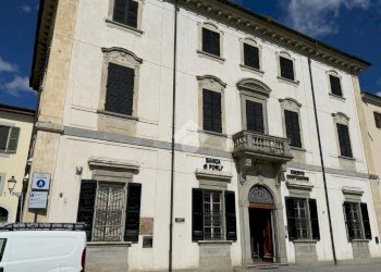 Ufficio A/10 Piazza Matteotti, Santa Sofia - foto 1