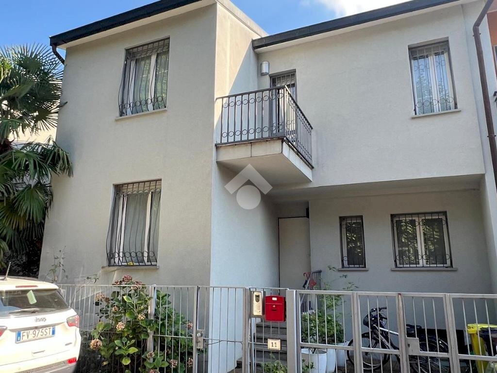 Porzione di casa Via Giosuè Carducci, Novate Milanese - foto 2