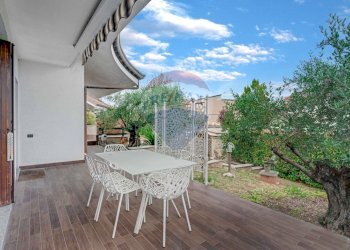 Terrazza - Villa Viale Morandi
 
13/15, Bareggio - foto 17