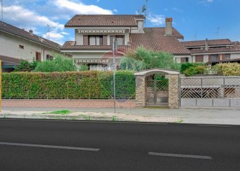 Casa all\'aperto - Villa Viale Morandi
 
13/15, Bareggio - foto 20