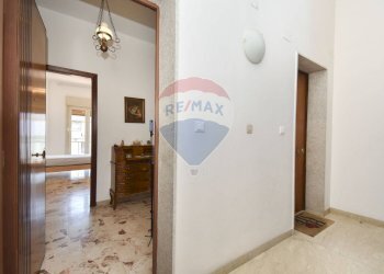 Hall / corridoio - Non-buildable land Via Milano
 
29, Catania - photo 6