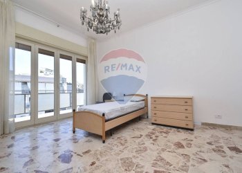 Camera / camera da letto - Non-buildable land Via Milano
 
29, Catania - photo 14