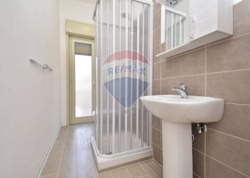 Bagno - Non-buildable land Via Milano
 
29, Catania - photo 19