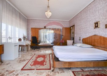 Camera / camera da letto - Non-buildable land Via Milano
 
29, Catania - photo 34