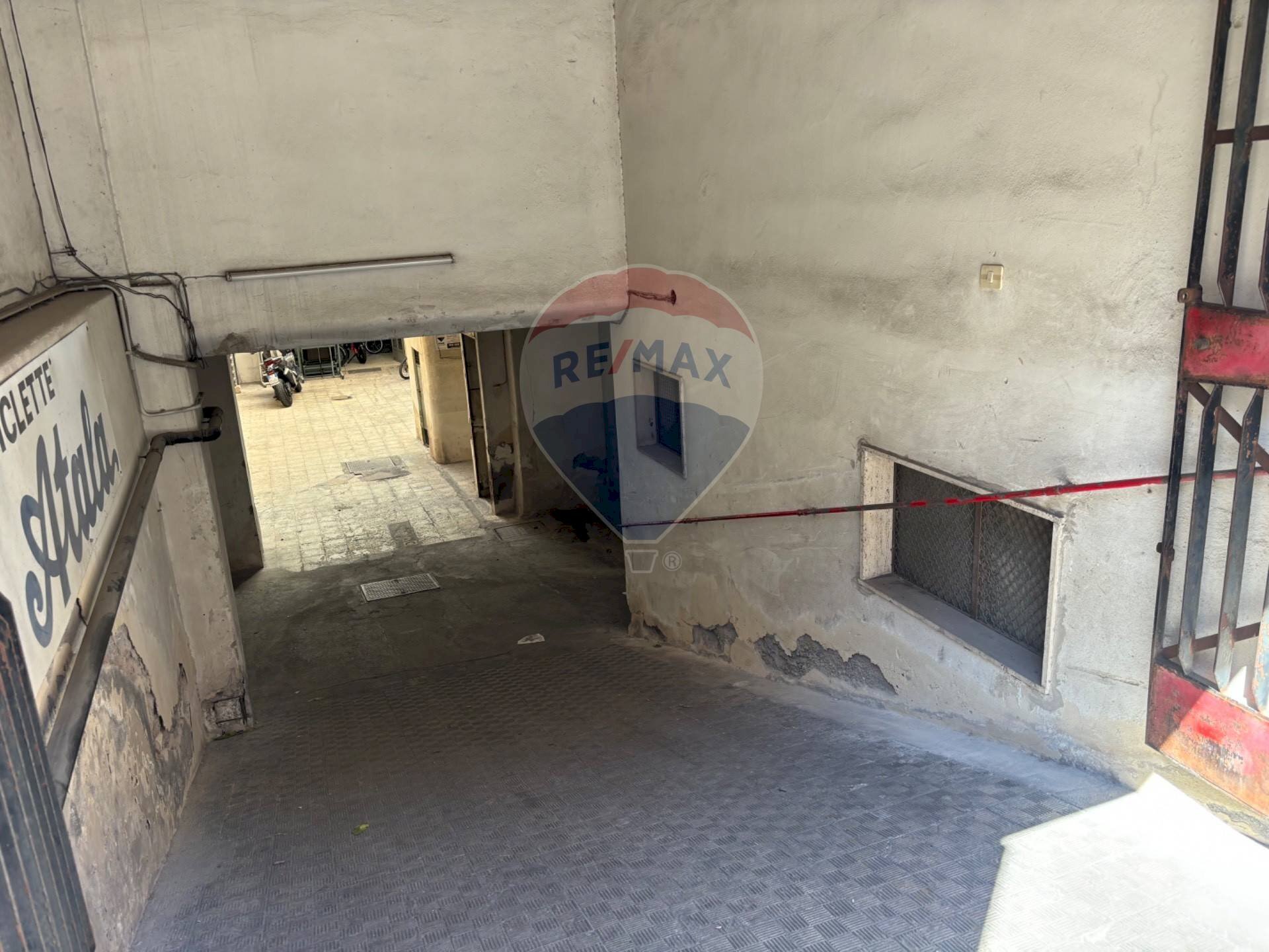 Parcheggio - Box Via De Caro
 
83, Catania - foto 2