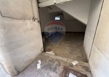 Parcheggio - Warehouse Via De Caro
83, Catania - photo 8