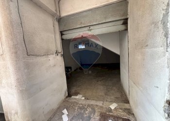 Parcheggio - Warehouse Via De Caro
83, Catania - photo 11