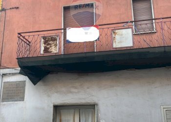 Edificio all\'aperto - Trilocale Via IV Novembre
 
Snc, Carinola - foto 2