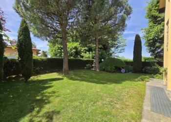 Giardino - Villa VIA CASTELLO
 
25, Annone di Brianza - photo 26