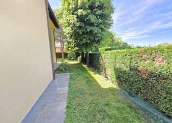 Giardino - Villa VIA CASTELLO
 
25, Annone di Brianza - photo 27