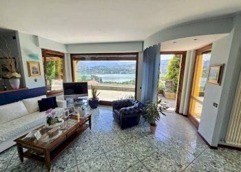 Soggiorno - Villa VIA CASTELLO
 
25, Annone di Brianza - photo 34