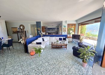 Soggiorno - Villa VIA CASTELLO
 
25, Annone di Brianza - photo 39