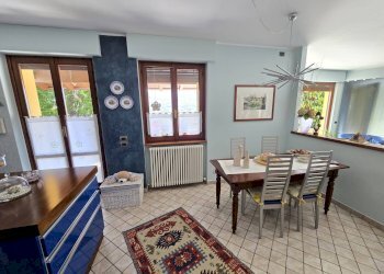 Sala da pranzo - Villa VIA CASTELLO
 
25, Annone di Brianza - photo 52