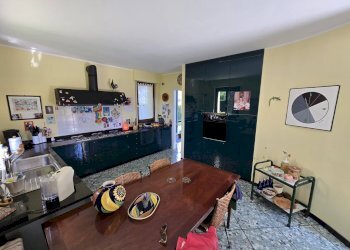 Sala da pranzo - Villa VIA CASTELLO
 
25, Annone di Brianza - photo 56