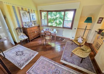 Soggiorno - Villa VIA CASTELLO
 
25, Annone di Brianza - photo 64