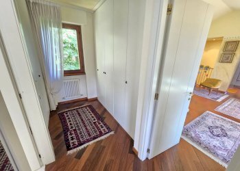 guardaroba camera padronale - Villa VIA CASTELLO
 
25, Annone di Brianza - photo 76