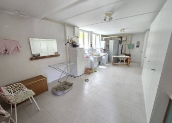 Soggiorno - Villa VIA CASTELLO
 
25, Annone di Brianza - photo 113