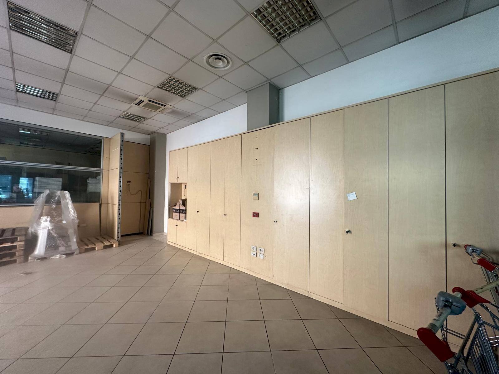 Foto 3 - Locale Commerciale VIA NAZIONALE APPIA
 
162, Casagiove - foto 3