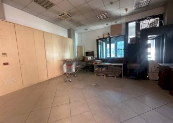 Foto 2 - Locale Commerciale VIA NAZIONALE APPIA
162, Casagiove - foto 2