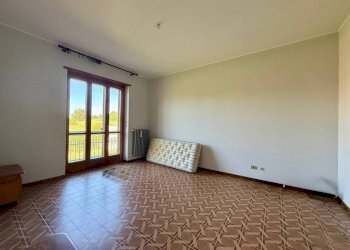 Camera da letto - Quadrilocale via Carlo Maina, 40, Poirino - foto 15