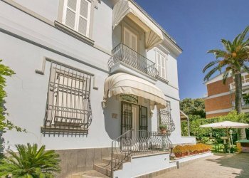 Facciata - Villa via della Pineta, 12, Anzio - foto 41