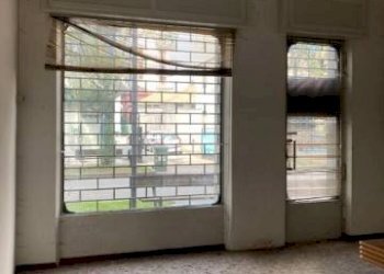 Interno non residenziale - Negozio via del Mercato, Cossato - foto 6