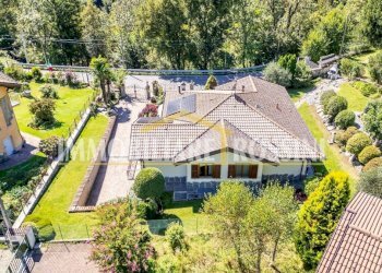 Vista - Villa via Enzo Ferrari, 3a, Brusimpiano - foto 5