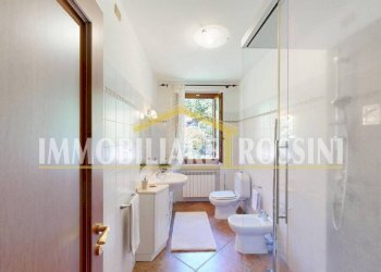 Bagno - Villa via Enzo Ferrari, 3a, Brusimpiano - foto 39