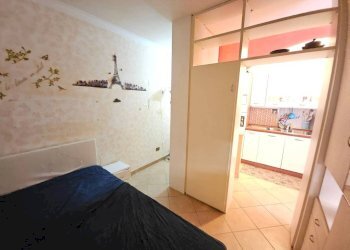 Camera da letto - One-room apartment via Stefano Sette, Roma - photo 12