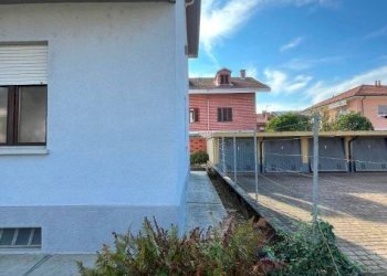 Giardino - Villa corso Cesare Battisti, 67, Carignano - foto 40