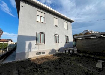 Giardino - Villa corso Cesare Battisti, 67, Carignano - foto 42