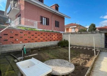 Giardino - Villa corso Cesare Battisti, 67, Carignano - foto 44