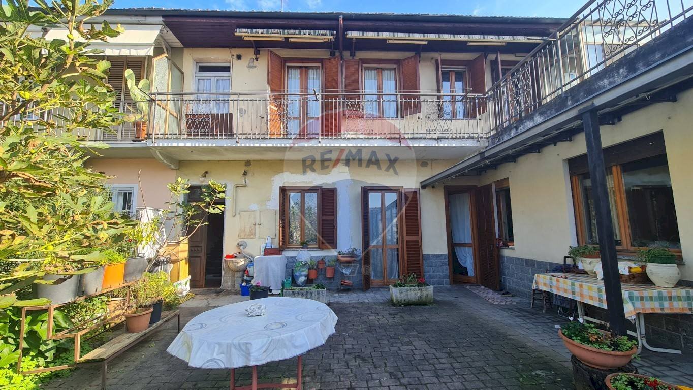 Casa semi indipendente Strada Della Verna, 12 
 Barca, Torino (zona Barca) - foto 1