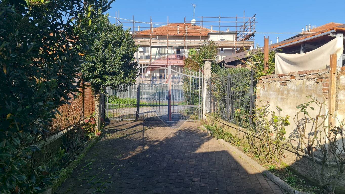 Casa semi indipendente Strada Della Verna, 12
Barca, Torino (zona Barca) - foto 3