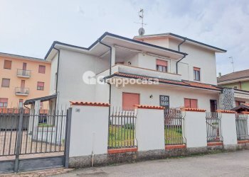 Foto 1 - Trilocale Via XXIV Maggio
 
29, Magenta - foto 1