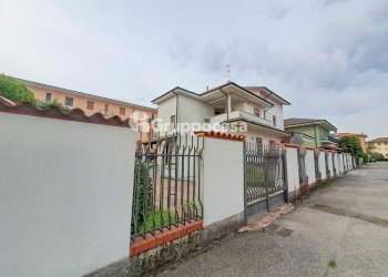 Foto 23 - Trilocale Via XXIV Maggio
 
29, Magenta - foto 23