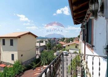 Balcone - Bilocale Via Monte Grappa
 
55, Marcellina - foto 1