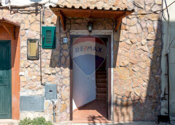 Casa all\'aperto - Bilocale Via Monte Grappa
 
55, Marcellina - foto 3