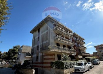 Edificio all\'aperto - Quadrilocale Via Pietro Novelli
 
38, Caltagirone - foto 6