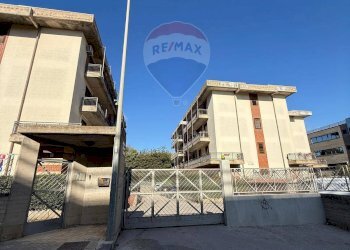 Edificio all\'aperto - Quadrilocale Via Pietro Novelli
 
38, Caltagirone - foto 12